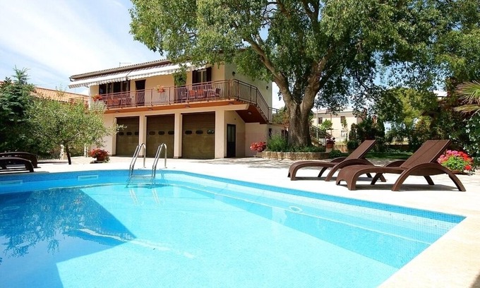 Krnica Apartment | Apartment with pool and pets are also allowed