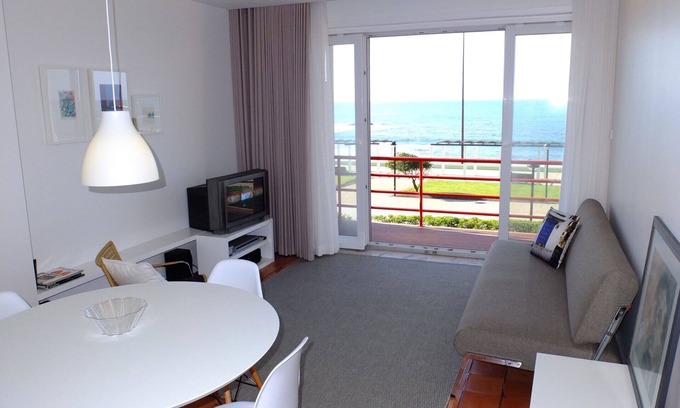 Povoa De Varzim Apartment | Apartment with 1 bedroom only 50 meters from the beach