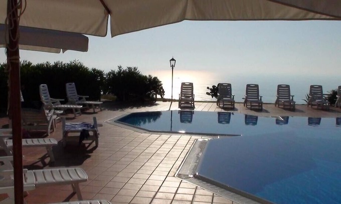 Parghelia Apartment | Apartment with stunning views over Tropea & great infinity pool