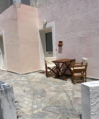Vigla Apartment | Apartment with yard near Palekastro