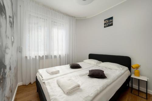 Srodmiescie Apartment | Apartment Wroclaw Jedności Narodowej by Noclegi Renters
