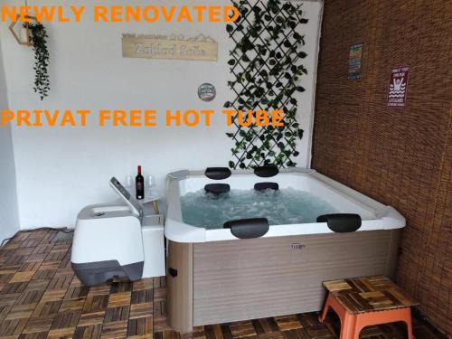Bovec Apartment | Apartment Zaklad Soče with hot tube and free parking