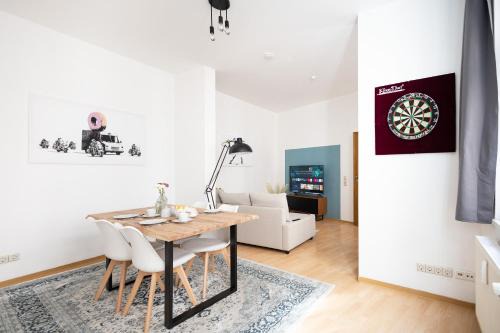 Altstadt Apartment | Apartments an der Oper - Innenstadt - Zentral - Küche - Wifi - Powered by Ko-Living