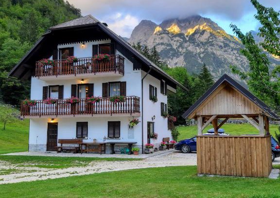 Trenta Apartment | Apartments and rooms Kravanja