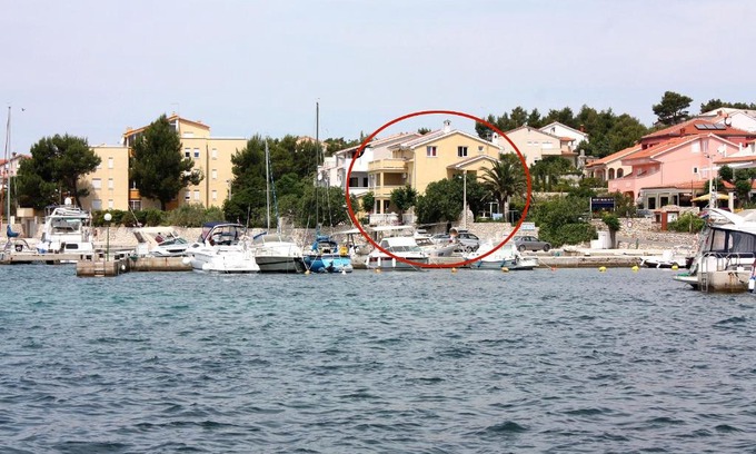 Barbat na Rabu Apartment | Apartments by the sea Barbat, Rab - 4967