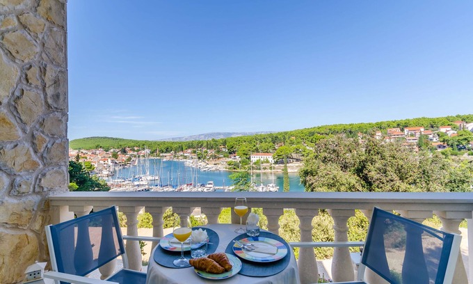 Vrboska Apartment | Apartments Vila Jelka (49712-A3) - Vrboska - island Hvar
