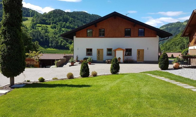 Albions Apartment | Apartments Koflerhof - in the heart of South Tyrol