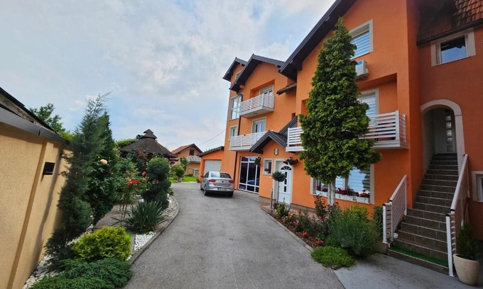 Zivinice Apartment | Apartments Luke