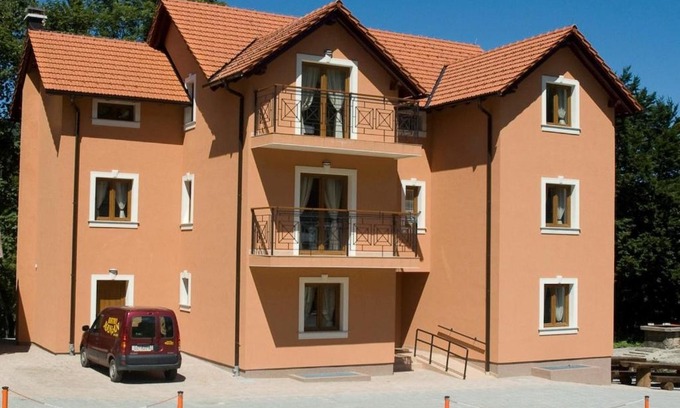 Krasno Polje Apartment | Apartments Manjan