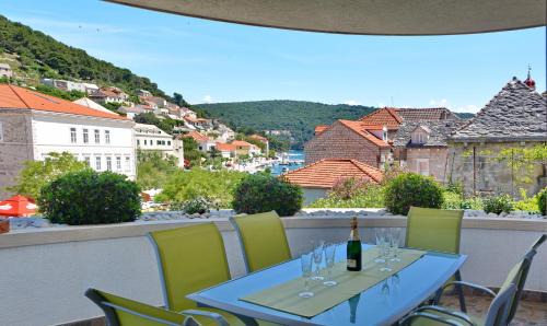 Pucisca Apartment | Apartments Mladinić