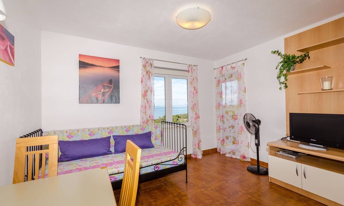 Pokrivenik Apartment | Apartments Mrvelj (100301-A1) - Gdinj - island Hvar