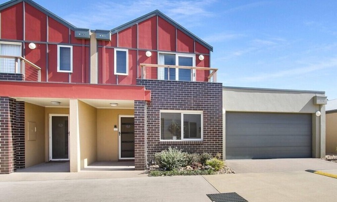 Lakes Entrance Apartment | Apartments on Church 7 - Lakes Entrance