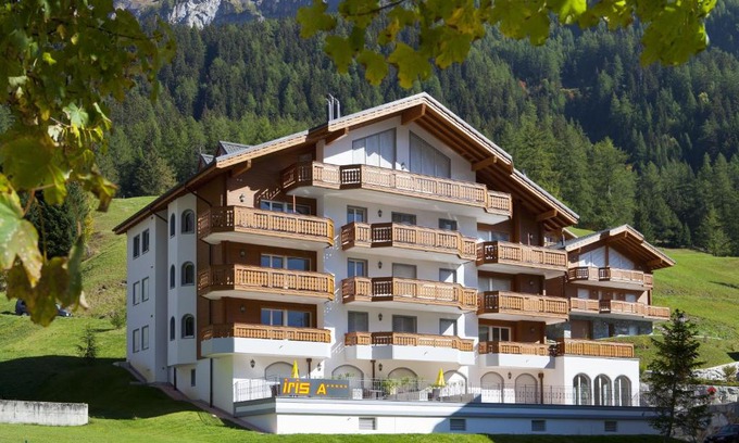 Leukerbad Apartment | Apartments Residenz Iris