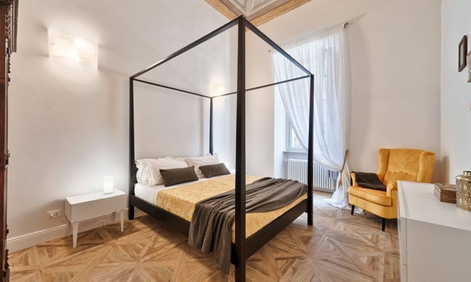 Historic Centre Apartment | Apartments To Art Bollati
