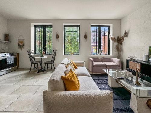 Society Hill Apartment | Apartmint at South St - Philadelphia