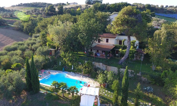 Sant'Omero Apartment | APHRODITE Holidaysuite
