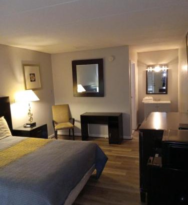 Winchester Hotel | APM Inn and Suites