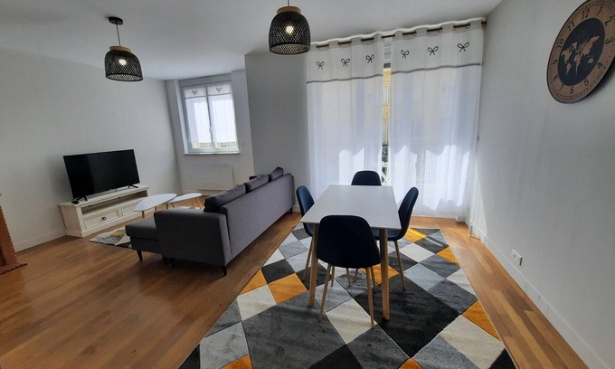 Beauvais Apartment | Apparemment Cœur de Ville