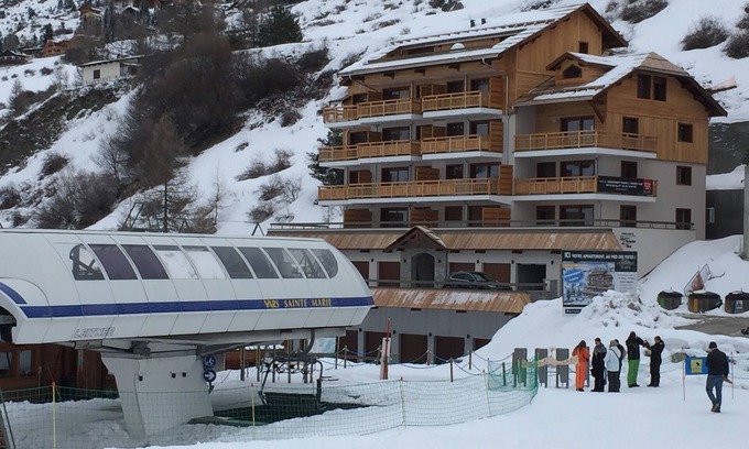 Vars Apartment | Appart at the foot of the slopes in a luxury residence with terrace 50 M2