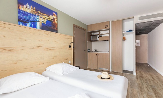 Le Rouet Apartment | Appart'City Confort Marseille Centre Prado Velodrome