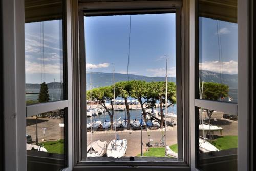 Bogliaco Apartment | Appartamento Al Porto Vecchio - Theater Home