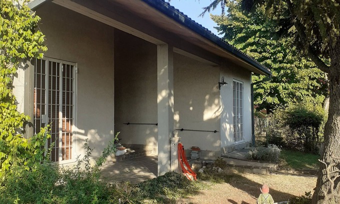 Castenaso Apartment | Appartamento -cedro del Libano con Giardino e Parcheggio Privato