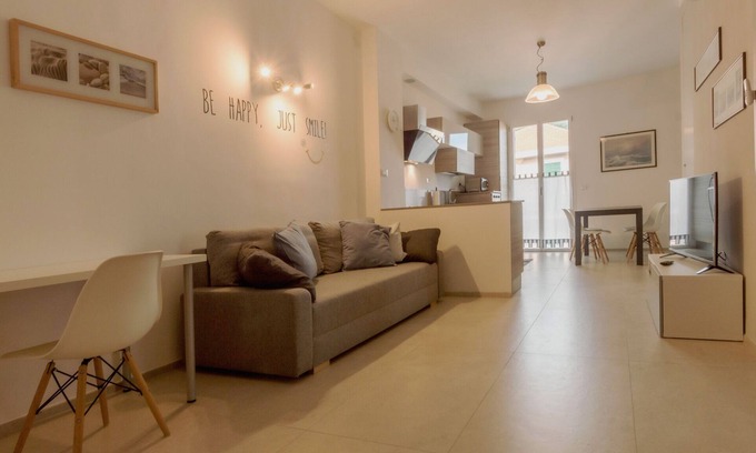Lavina Apartment | Appartamento Centralissimo 6 Posti Letto a Pochi Metri dal Mare