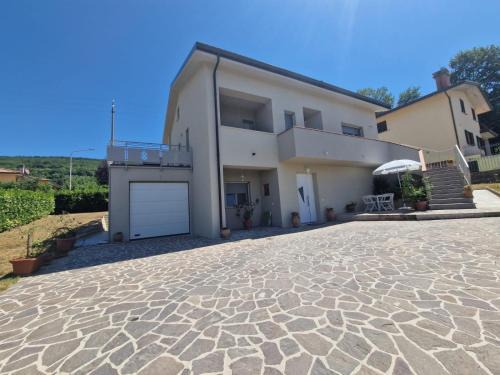 Nocera Umbra Apartment | Appartamento con giardino - Pet Friendly