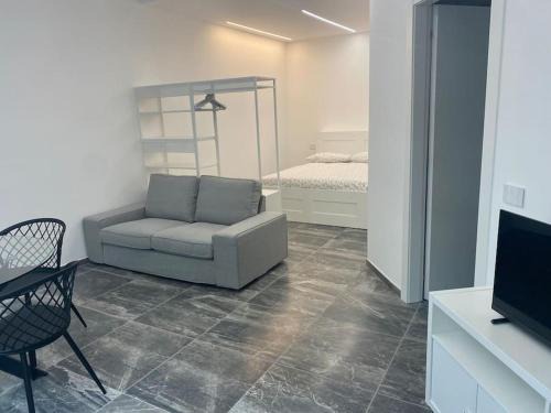 Varese Apartment | APPARTAMENTO GIORGIO