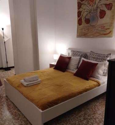 Voghera Apartment | Appartamento Intero Bilocale in Centro Storico a Voghera-Oltrepò Pavese