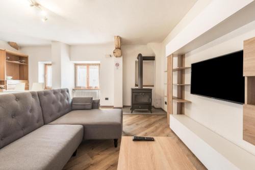 San Lorenzo in Banale Apartment | Appartamento Glolo 2