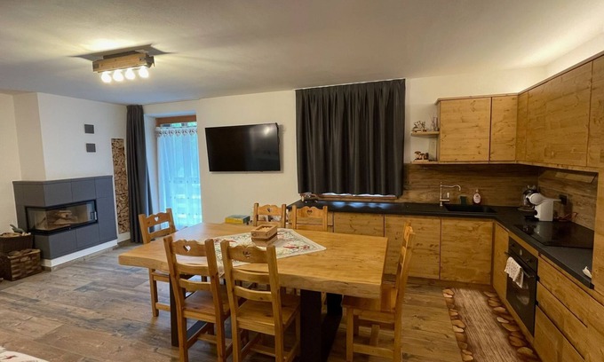 Rabbi Apartment | Appartamento Posizionato a 1 Minuto Dalla Partenza per Tutte le Escursioni