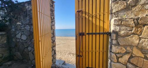 San Vincenzo Apartment | Appartamento sul mare MareQUI