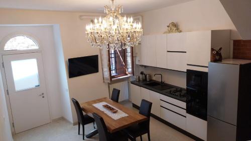 Padenghe sul Garda Apartment | Appartamento Via Antica