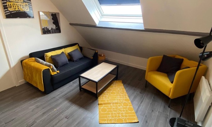 Saint-Martin-du-Manoir Apartment | Appartement Moderne et Spacieux à la Campagne