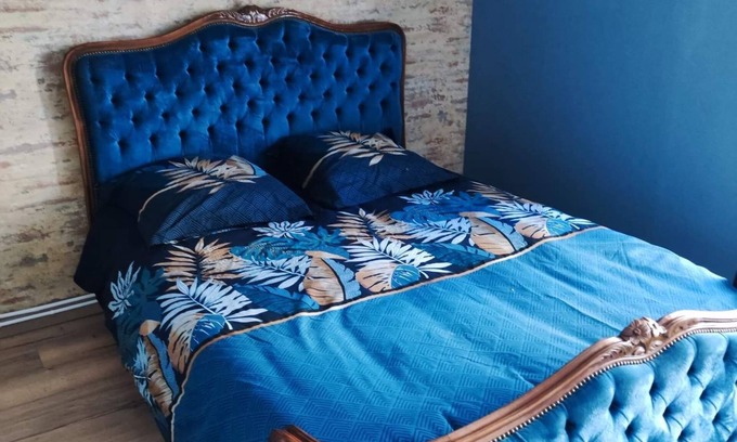 Sedan Apartment | Appartement à 100m du Plus Grand Château Fort D'europe