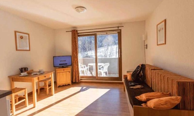 Les Bottieres Apartment | Appartement 3 étoiles - Piscine - ccbbcfi