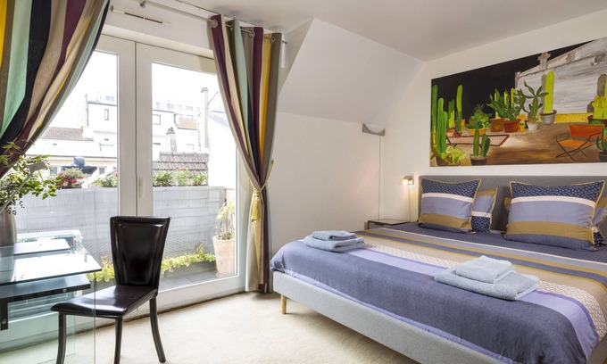 Parc-de-Montsouris Bed & Breakfast | Appartement 3 ch Ultra Confort Jacuzzi-clim Maison Lavaud