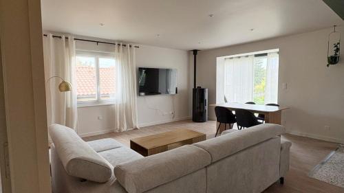 Langogne Apartment | Appartement 3 chambres avec jardin et garage