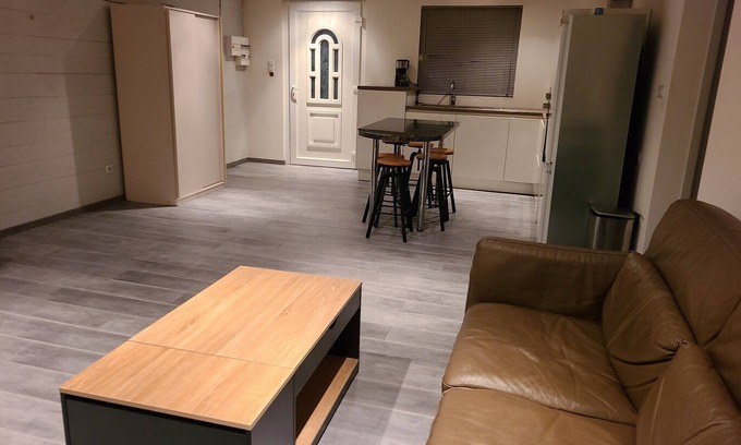 Saint-Sernin-du-Bois Apartment | Appartement 80 M² en Bourgogne