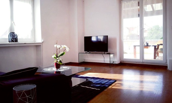 Crehange House | Appartement Avec la Terrasse Couverte à 2.1 km du Golf