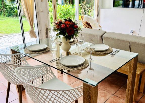 Petit-Bourg Apartment | Appartement charmant à Petit-Bourg/73 m²/Vue sur jardin