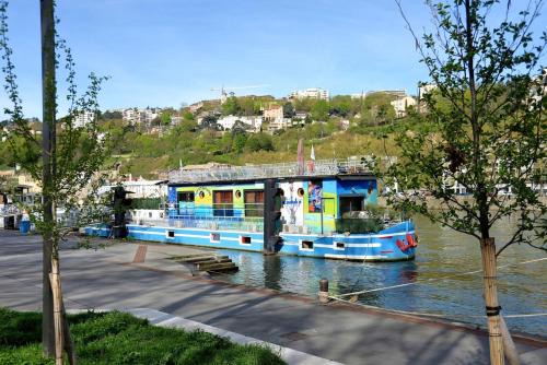 2nd Arrondissement House | Appartement charmant près du centre-ville de Lyon avec parking