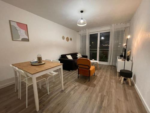 Cenon Apartment | Appartement Cosy à Cenon, proche transports