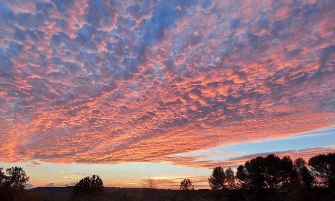 Cabrieres Apartment | Appartement Cosy Face à la Garrigue Dans un Village Gardois