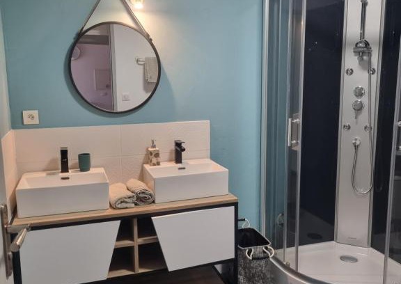 Moncey Apartment | APPARTEMENT COSY