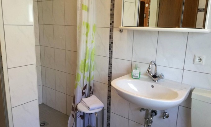 Visquard Apartment | Appartement/fewo Unten, Dusche, WC, 2 Schlafräume - Bloem - Fewo Visquard