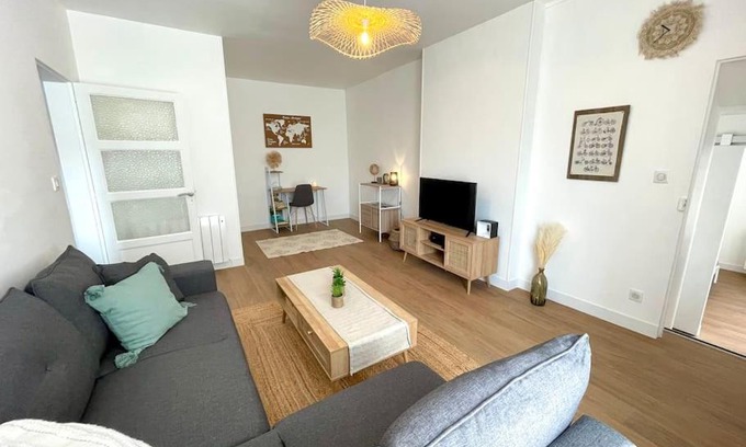 Bessines-sur-Gartempe Apartment | Appartement centre-bourg de Bessines