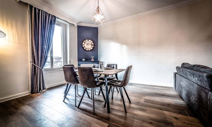 Brive-la-Gaillarde Apartment | ★ Appartement Elégant ★ Parking ★ Lit King Size
