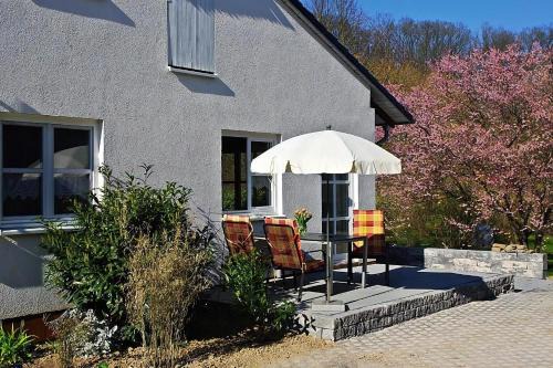 Unzenberg Apartment | Appartement In Unzenberg Hunsrück